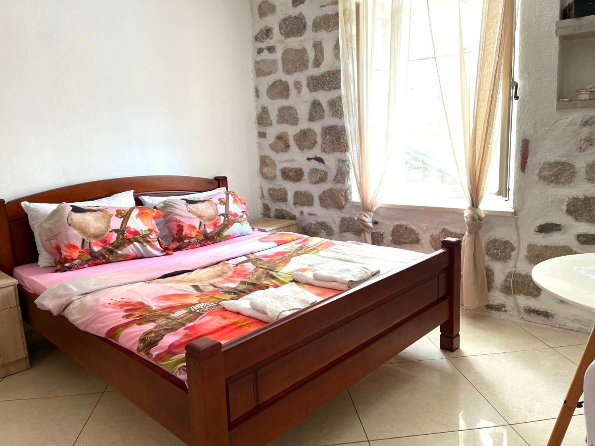 South Gate Apartments 262 Kotor Extérieur photo
