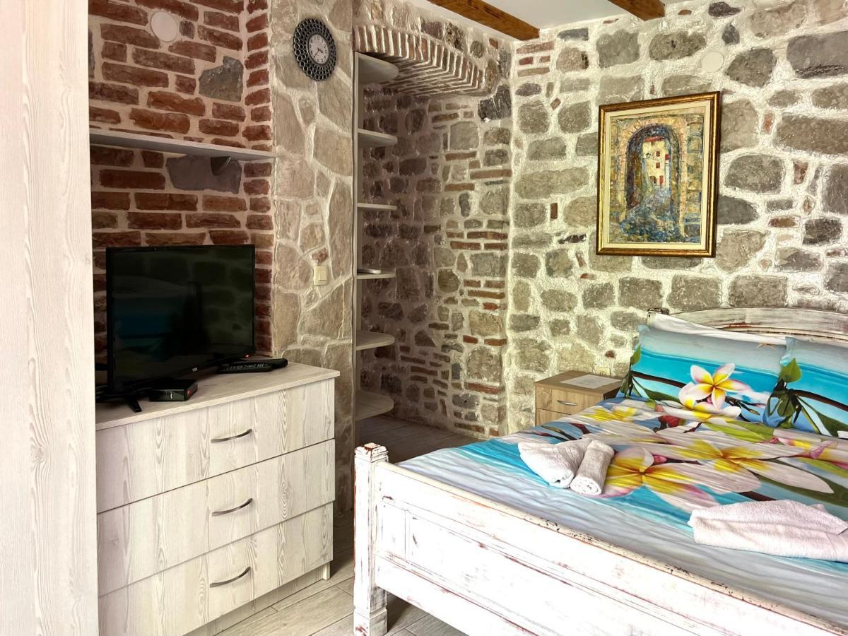 South Gate Apartments 262 Kotor Extérieur photo