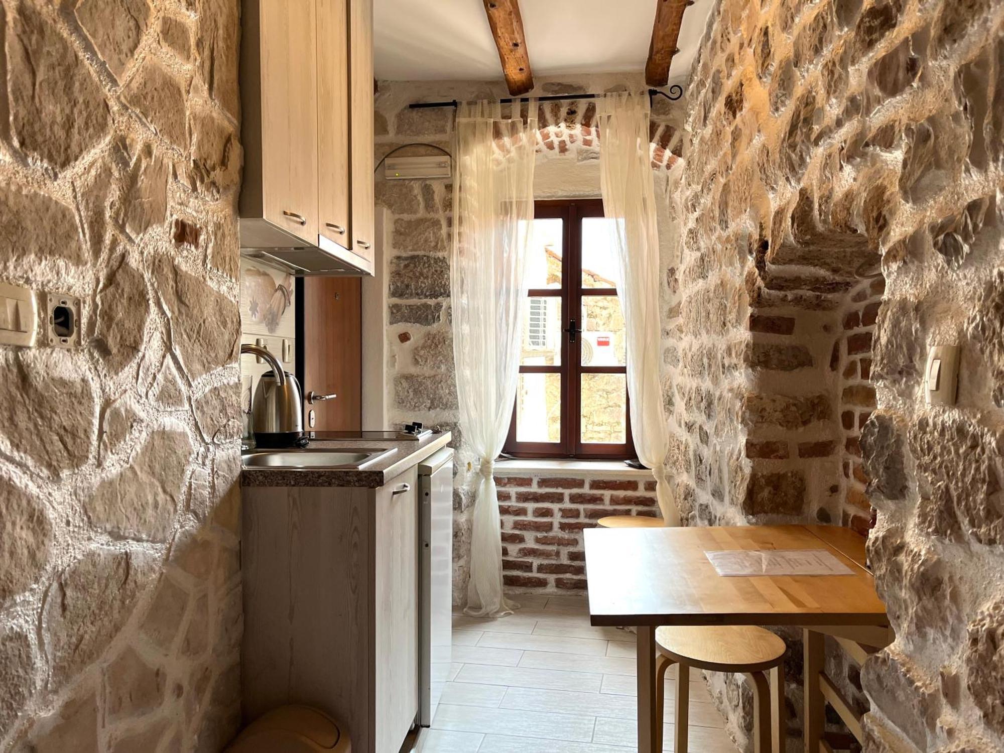 South Gate Apartments 262 Kotor Extérieur photo